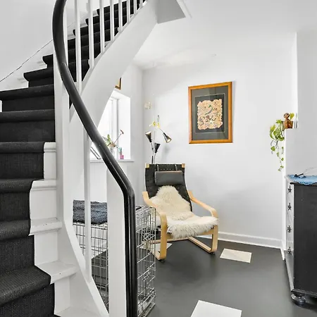 Beautiful In With Kitchen *