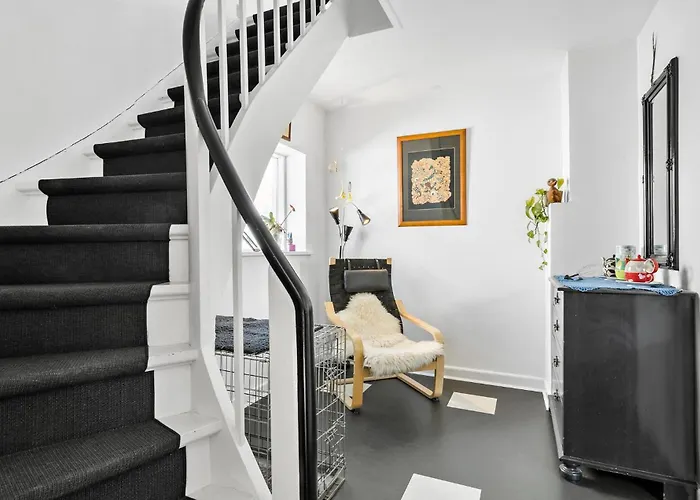 Beautiful In With Kitchen *