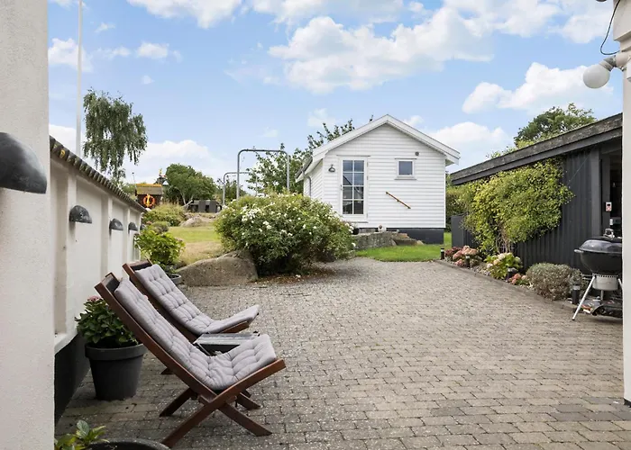 Beautiful In With Kitchen *